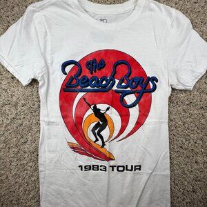 Beach Boys 1983 World Tour Size Small White T-shirt Short Sleeve Cotton
